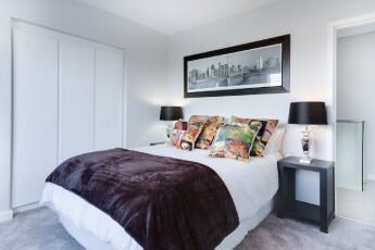 What are the best tips to keep your bedroom tidy and neat?